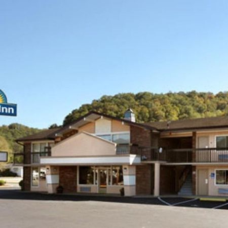 Days Inn By Wyndham Paintsville Екстер'єр фото
