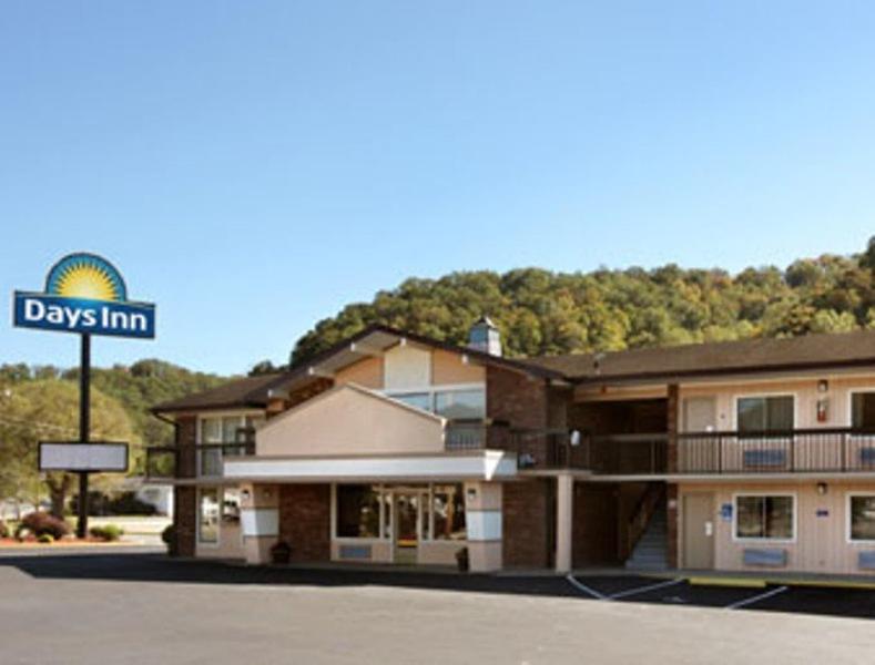 Days Inn By Wyndham Paintsville Екстер'єр фото
