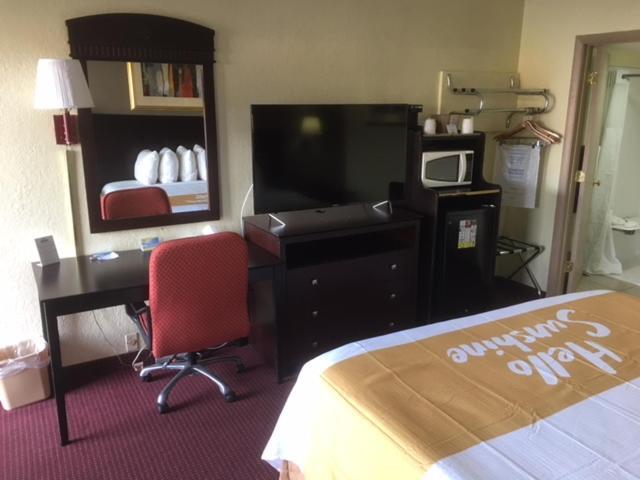 Days Inn By Wyndham Paintsville Екстер'єр фото